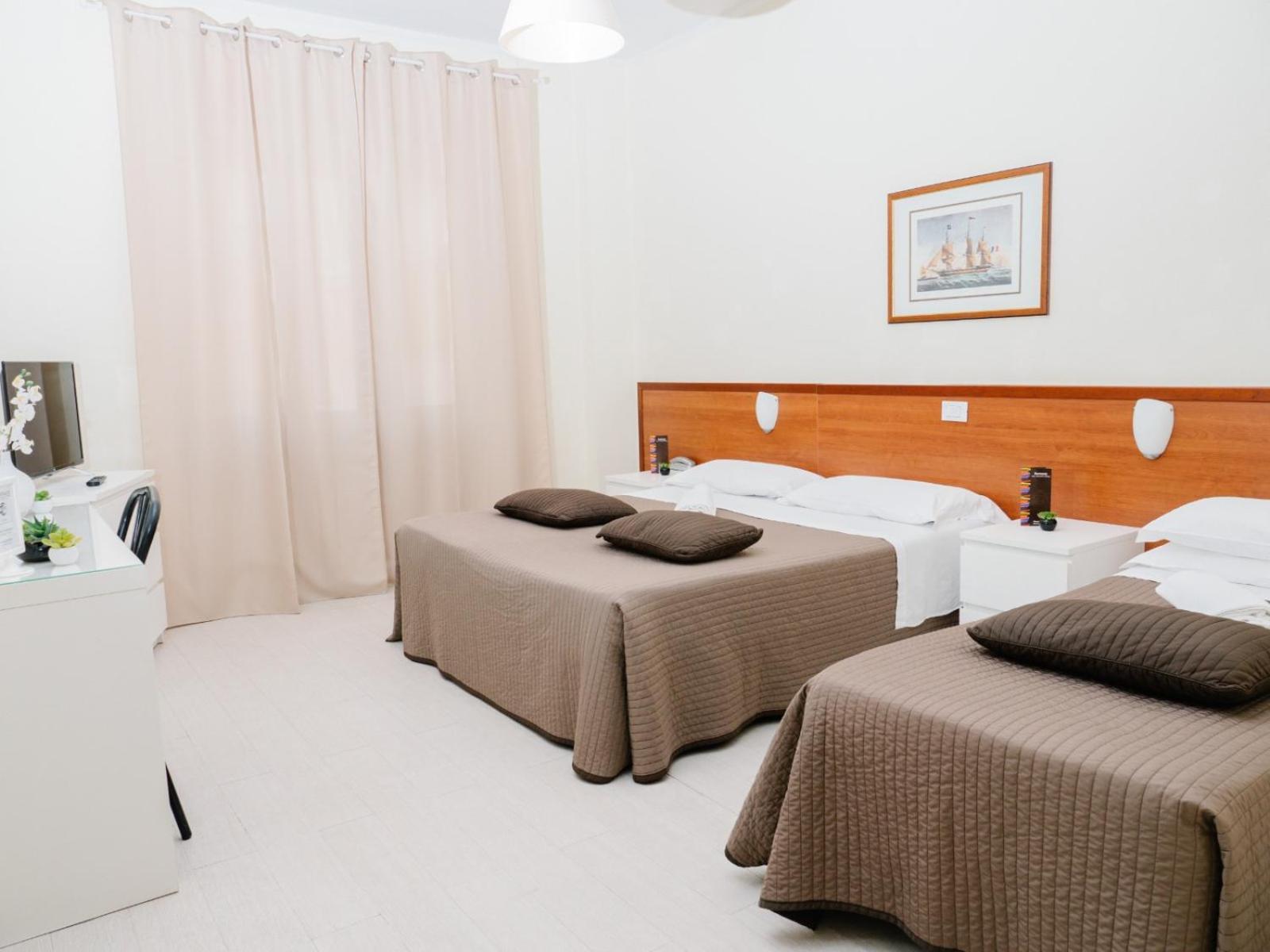 Hotel Antagos Montesilvano Exterior photo
