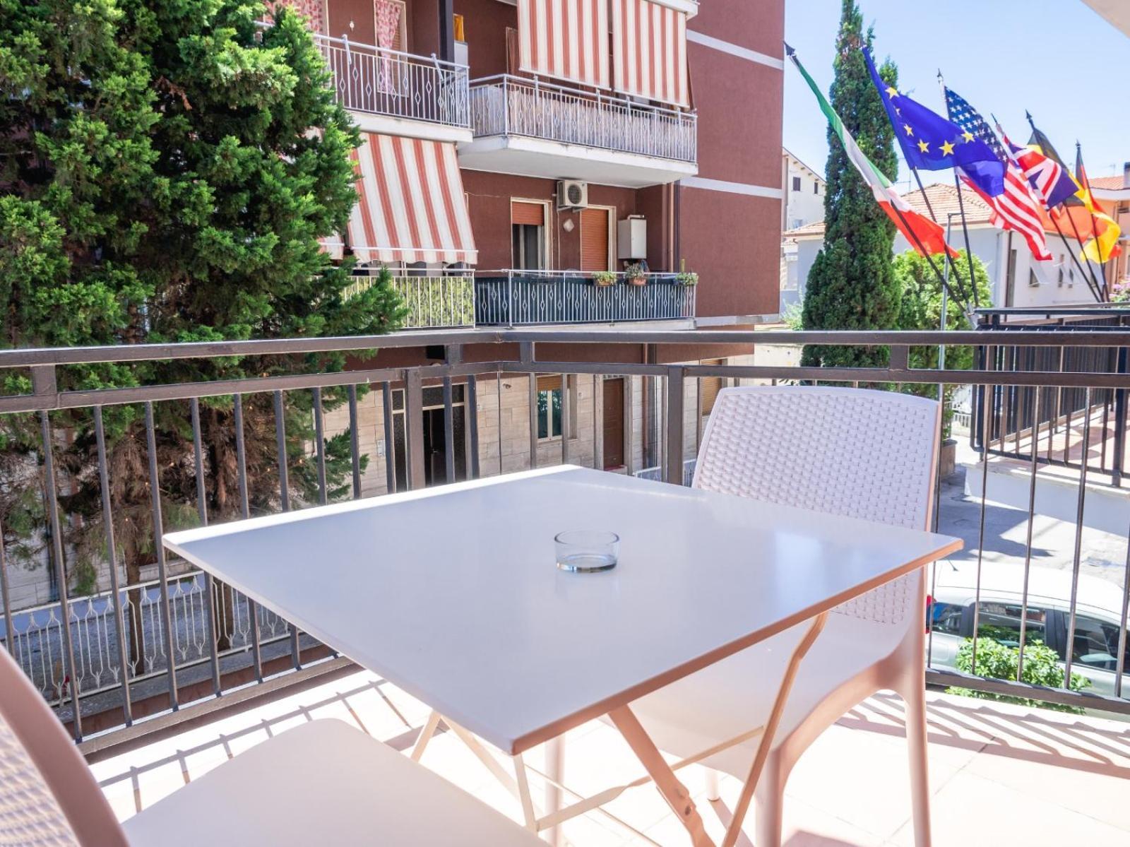 Hotel Antagos Montesilvano Exterior photo