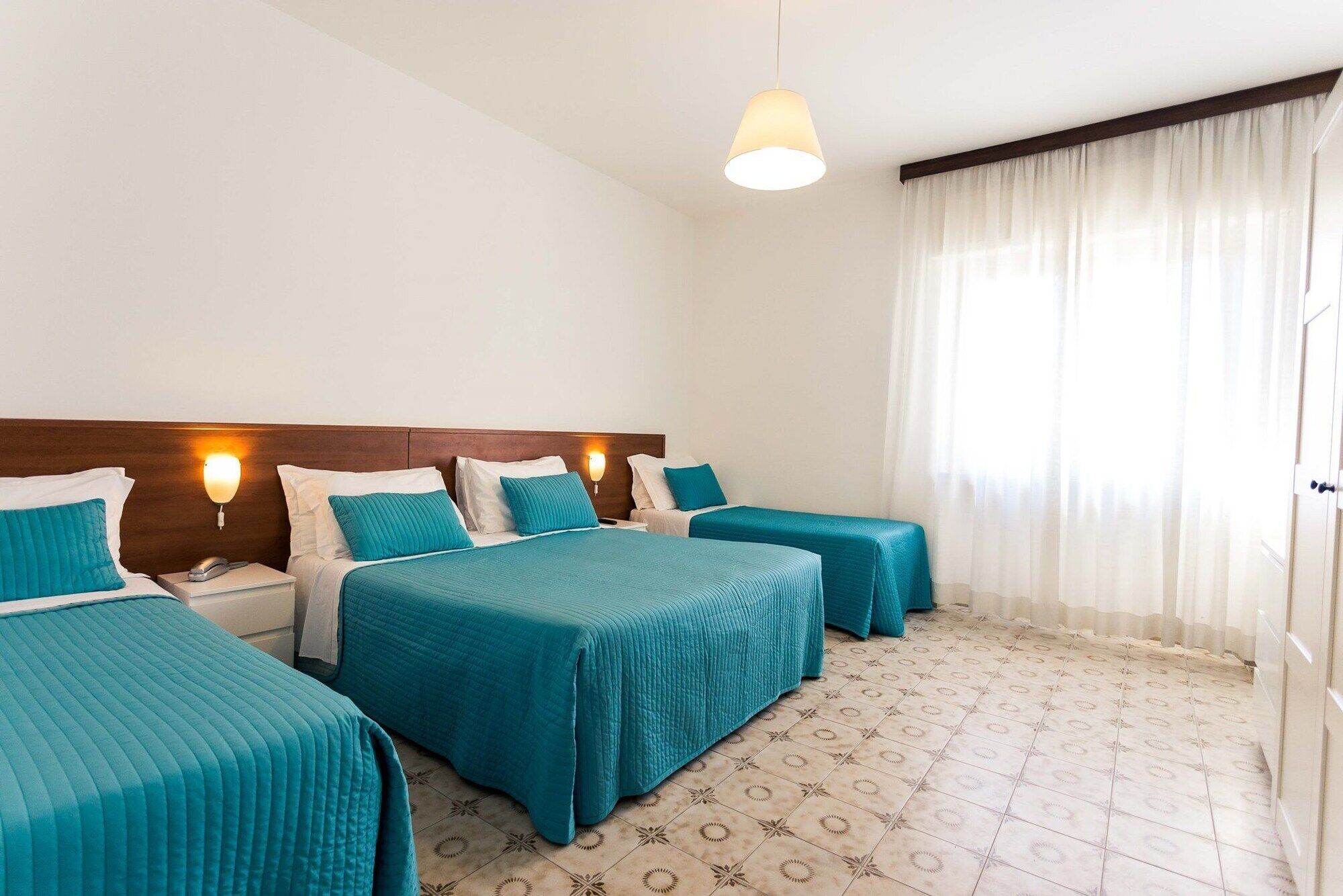 Hotel Antagos Montesilvano Exterior photo